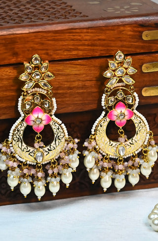 Ayana Kundan Pearl Statement Chandbalis